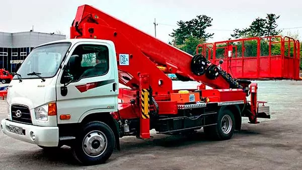 Автовышка до 30 метров HYUNDAI