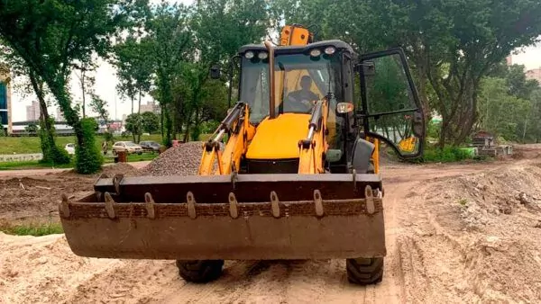 Экскаватор-погрузчик JCB 3CX