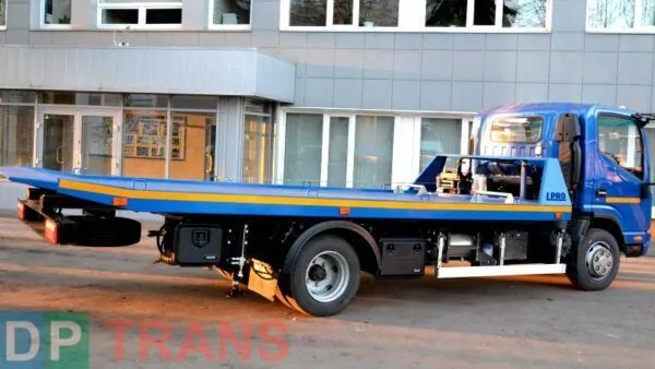 Эвакуатор со сдвижной платформой