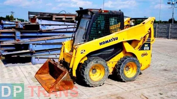 Мини погрузчик KOMATSU SK818