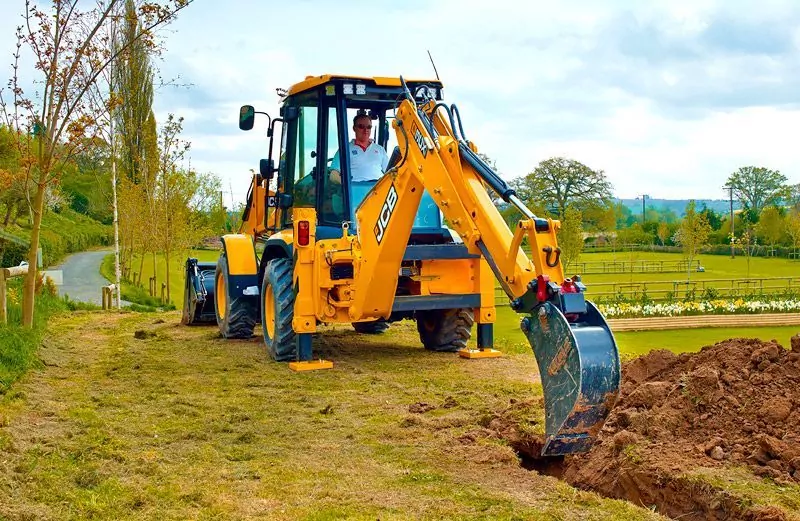 отличия jcb 3cx от 4cx