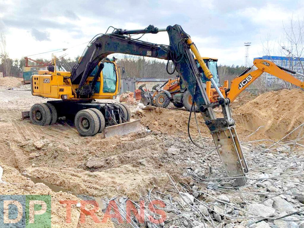 jcb с гидромолотом