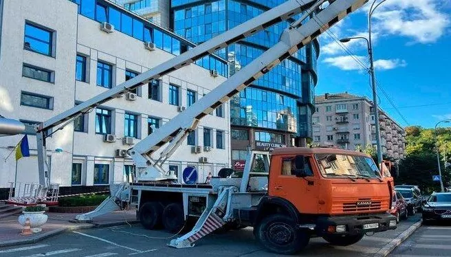 Автовышка на базе КАМАЗ 30 метров